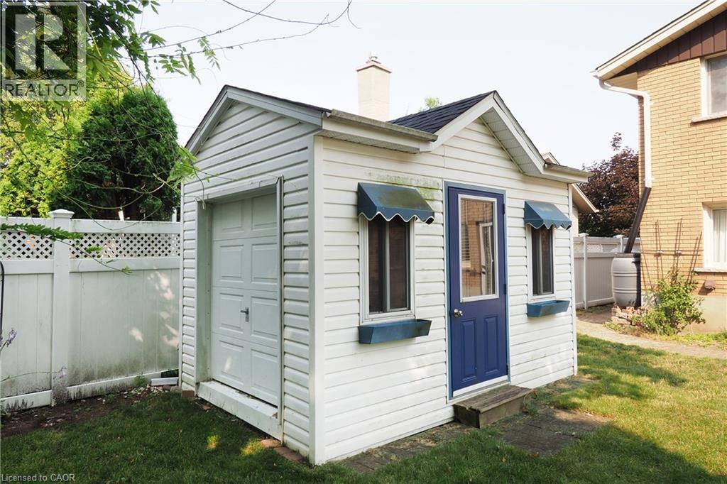 15 GILMOUR Crescent thumbnail 34