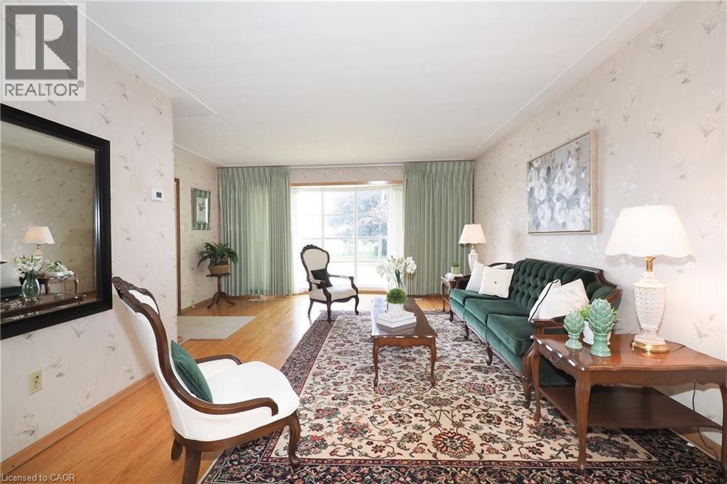 15 GILMOUR Crescent thumbnail 4