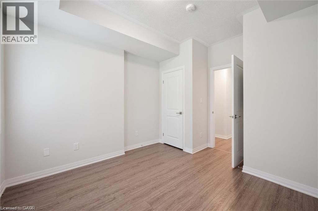 25 ISHERWOOD Avenue Unit# C34 thumbnail 13