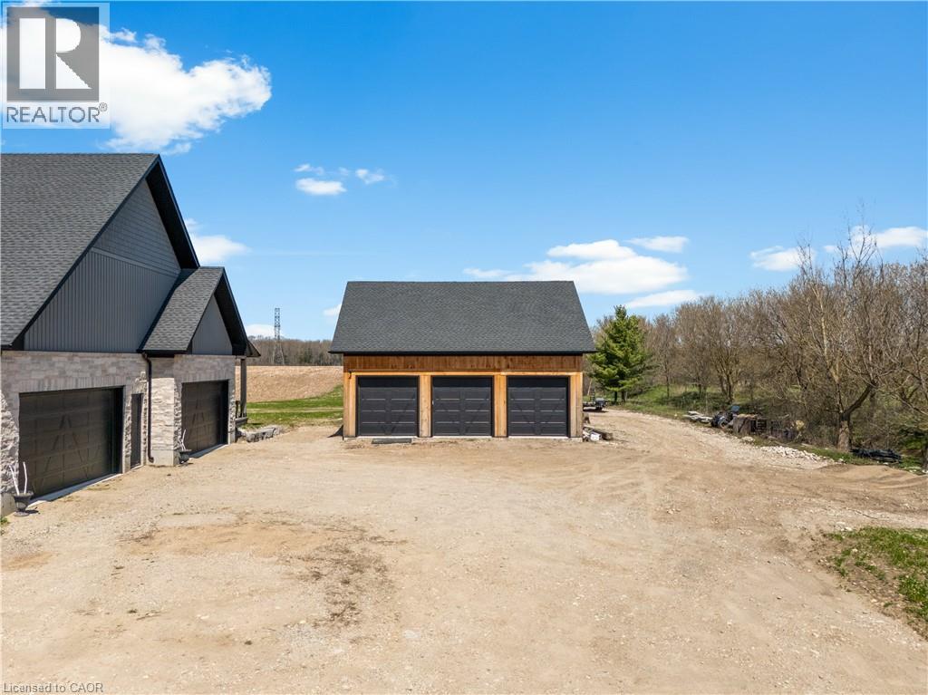 742 COUNTRY SQUIRE Road thumbnail 46